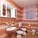 Apartments With Parking Space Jezera - Murter - 798