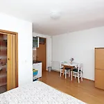 Apartment Apartments With Parking Space Jezera - Murter - 798
