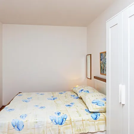 Apartments With Parking Space Jezera, Murter - 798