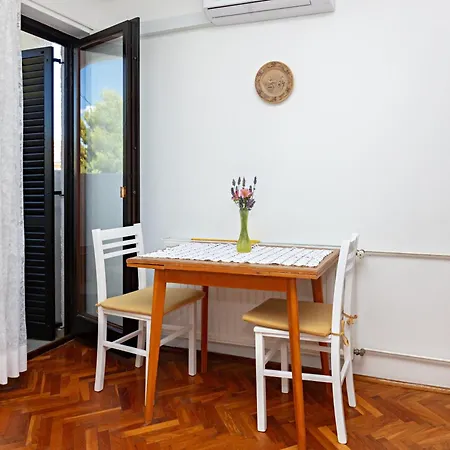 Apartments With Parking Space Jezera, Murter - 798 Apartment