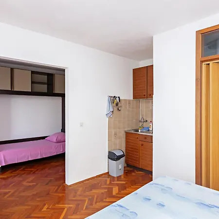 Apartments With A Parking Space Jezera, Murter - 798 Apartment *