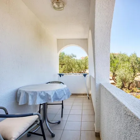 Apartments With Parking Space Jezera, Murter - 798 Apartment *