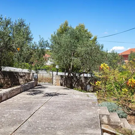 Apartman Apartments With Parking Space Jezera, Murter - 798 Jezera