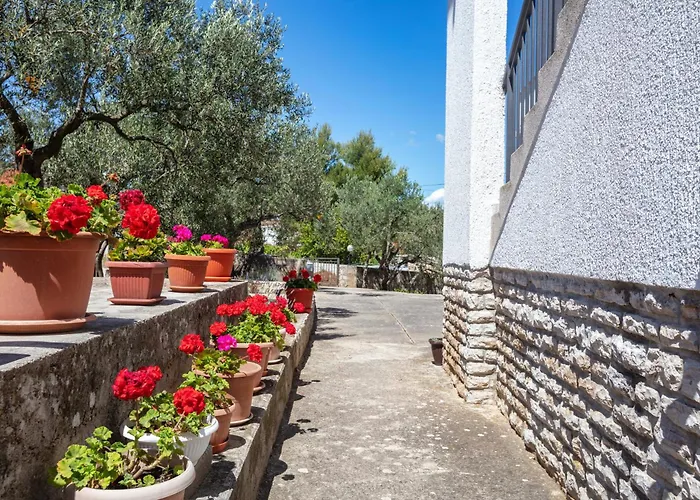 With Parking Space Jezera, Murter - 798 Апартаменты Езера