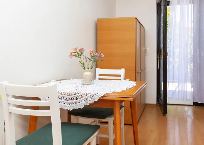 Apartments With Parking Space Jezera - Murter - 798 Apartment Jezera