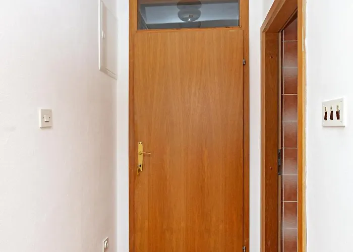 Apartment Apartments With Parking Space Jezera - Murter - 798 Jezera