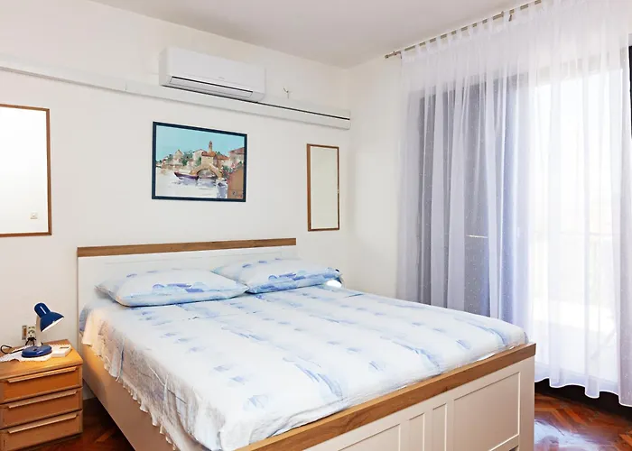 With Parking Space Jezera, Murter - 798 * Езера